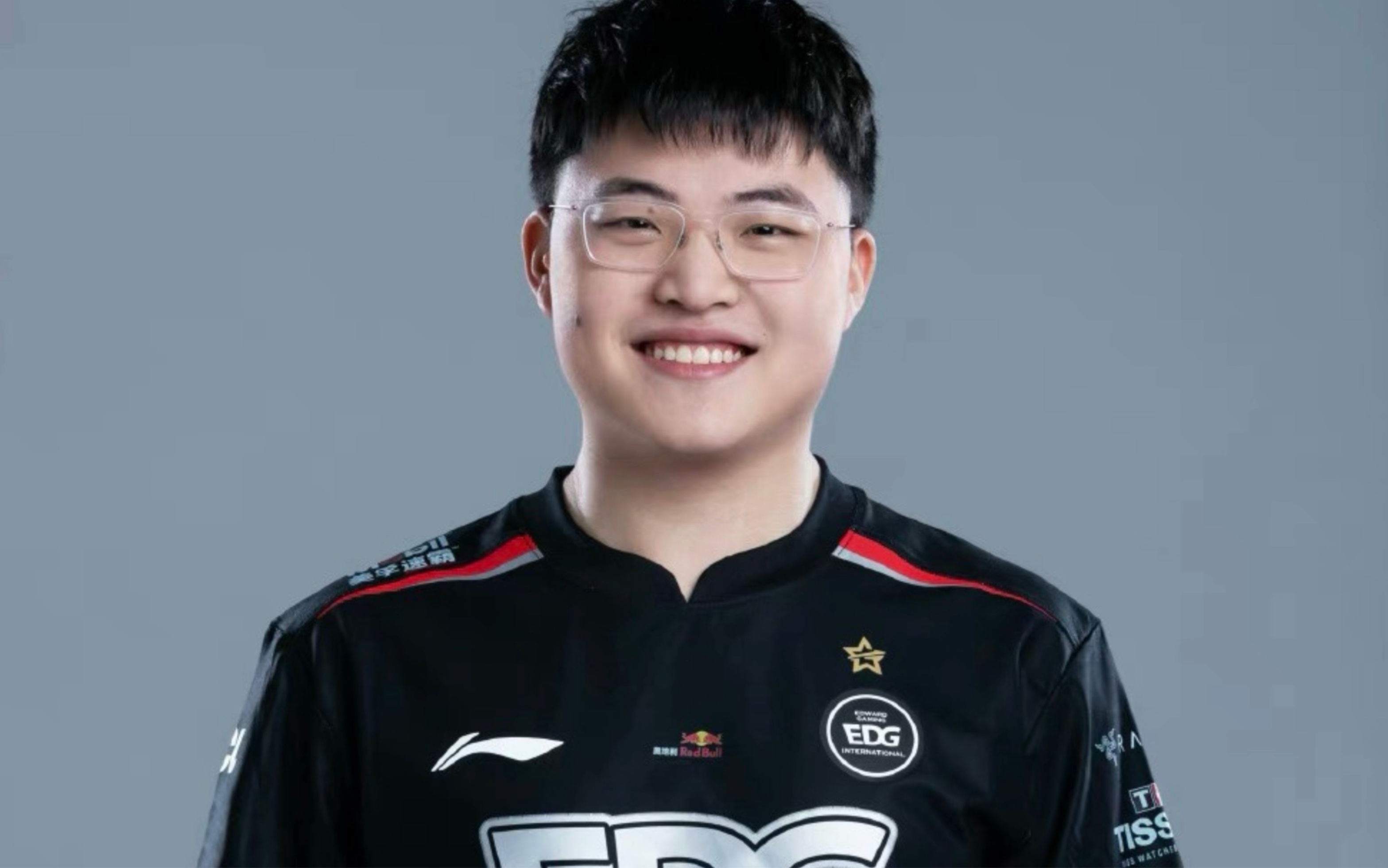  Uzi回归赛场，大胜首场状态亮眼，西班牙队观众沸腾！